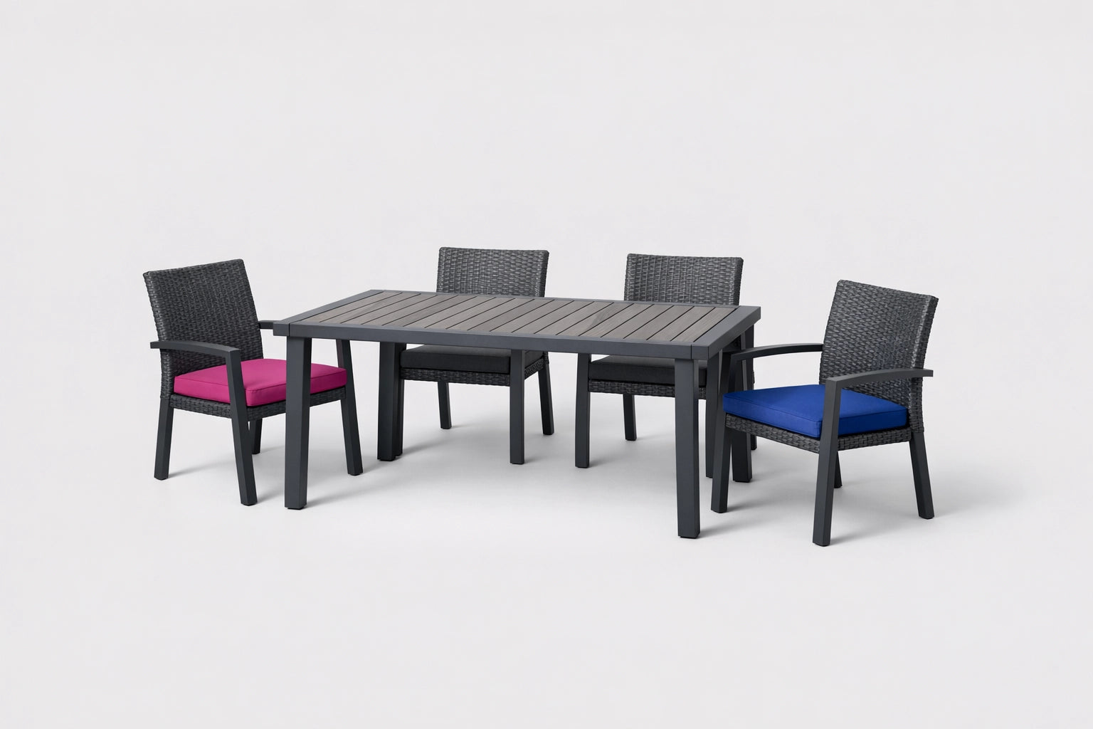 Set tavolo e sedie da giardino