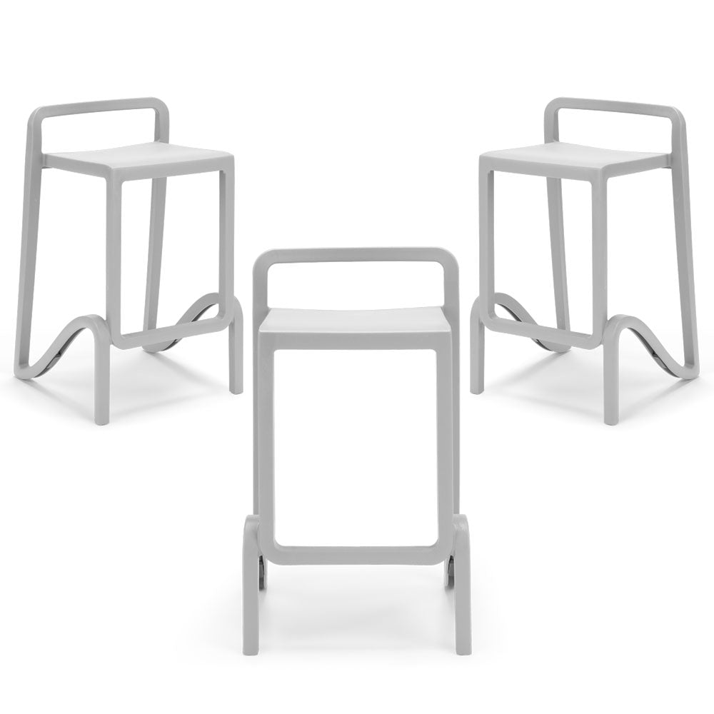 Set 3 sgabelli in polipropilene EOLO altezza seduta 75cm, impilabile, idrorepellente, resistente ai raggi UV, design moderno e innovativo, ideale per la cucina, la veranda o giardino colore Bianco