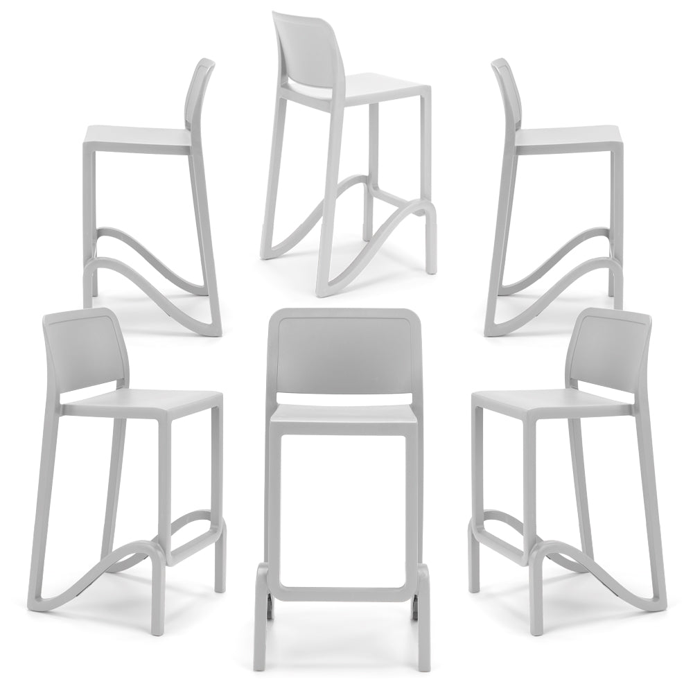 Set 6 sgabelli in polipropilene GIANO altezza seduta 75cm, impilabile, idrorepellente, resistente ai raggi UV, design moderno e innovativo, ideale per la cucina, la veranda o giardino colore Bianco