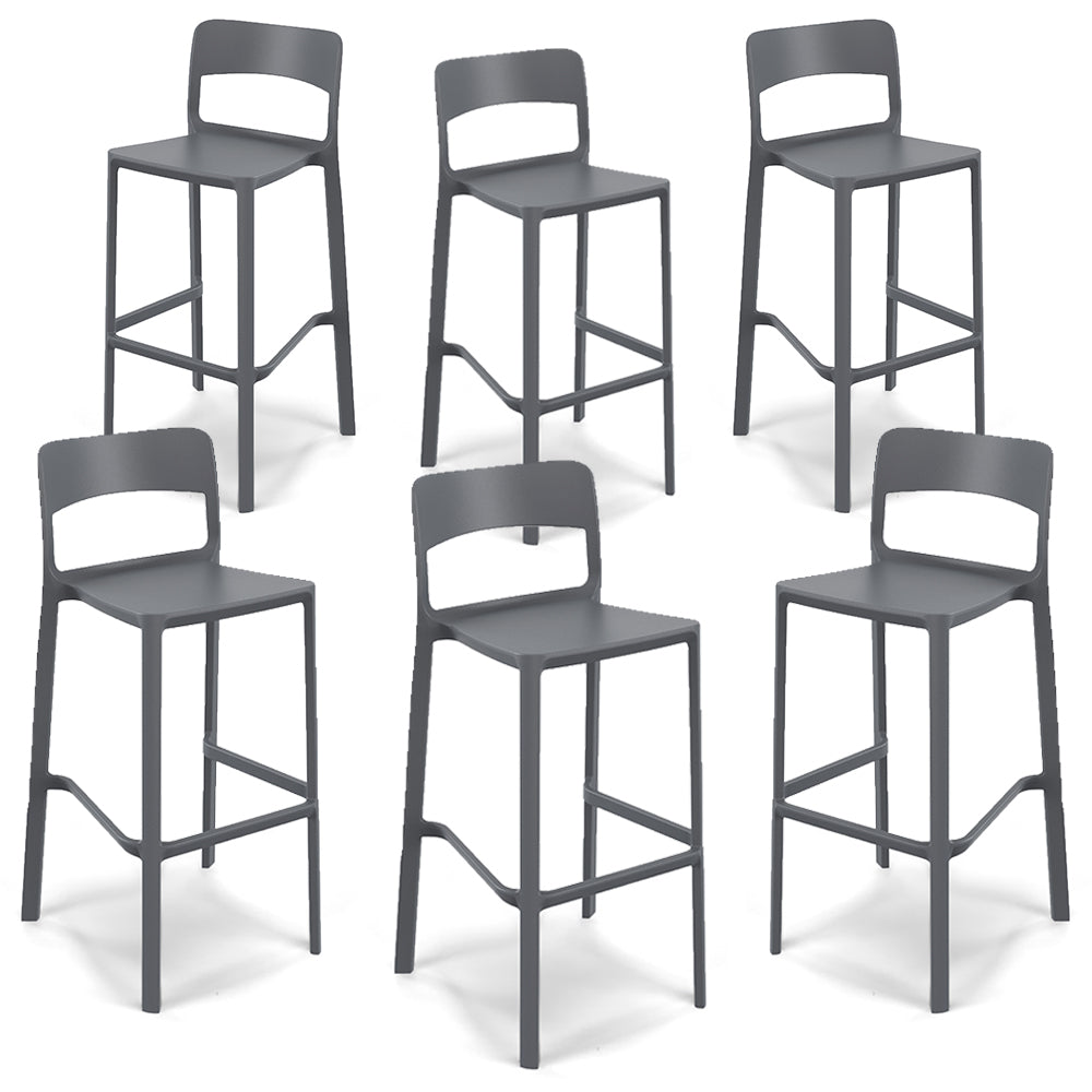 Set 6 sgabelli in polipropilene STIL altezza seduta 65cm, impilabile, idrorepellente, resistente ai raggi UV, design moderno e innovativo, ideale per la cucina, la veranda o giardino colore Grigio