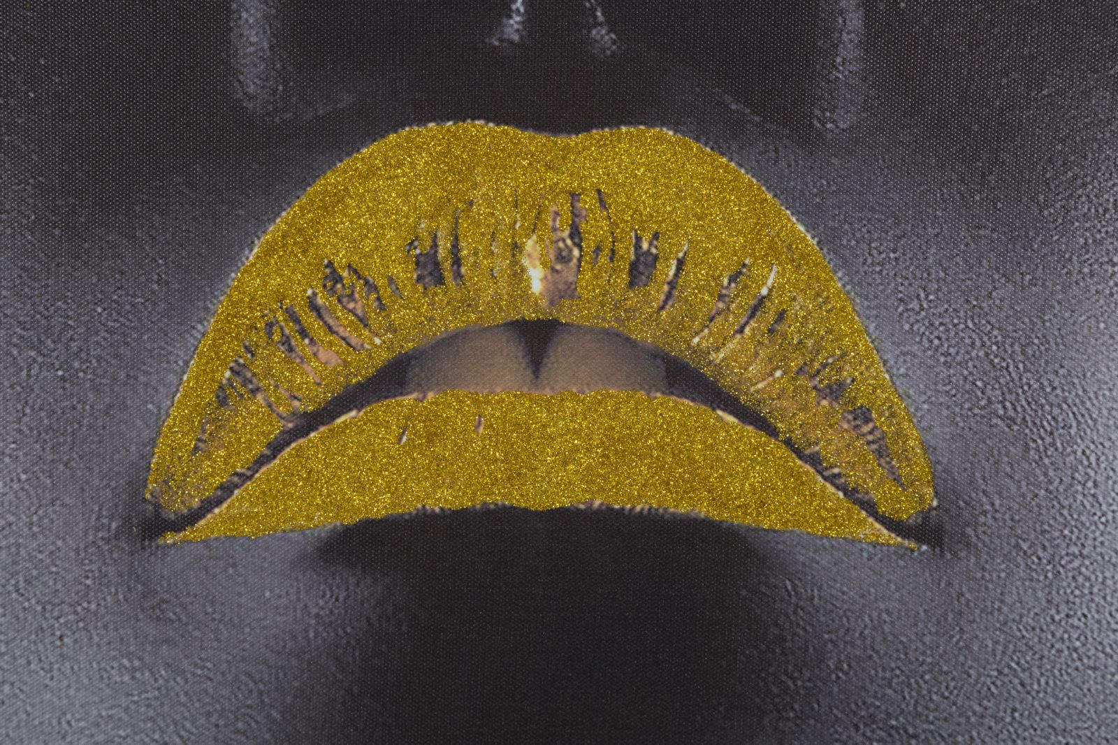 Stampa su tela con applicazioni multicolore cm 80x3,8x120