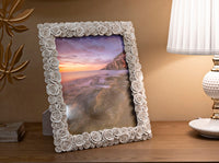 Cornice in resina beige con roselline cm 27x2,5x31,5