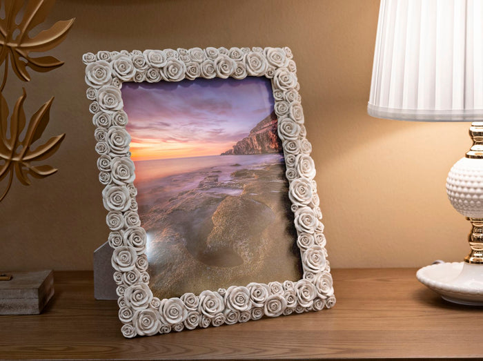 Cornice in resina beige con roselline cm 27x2,5x31,5