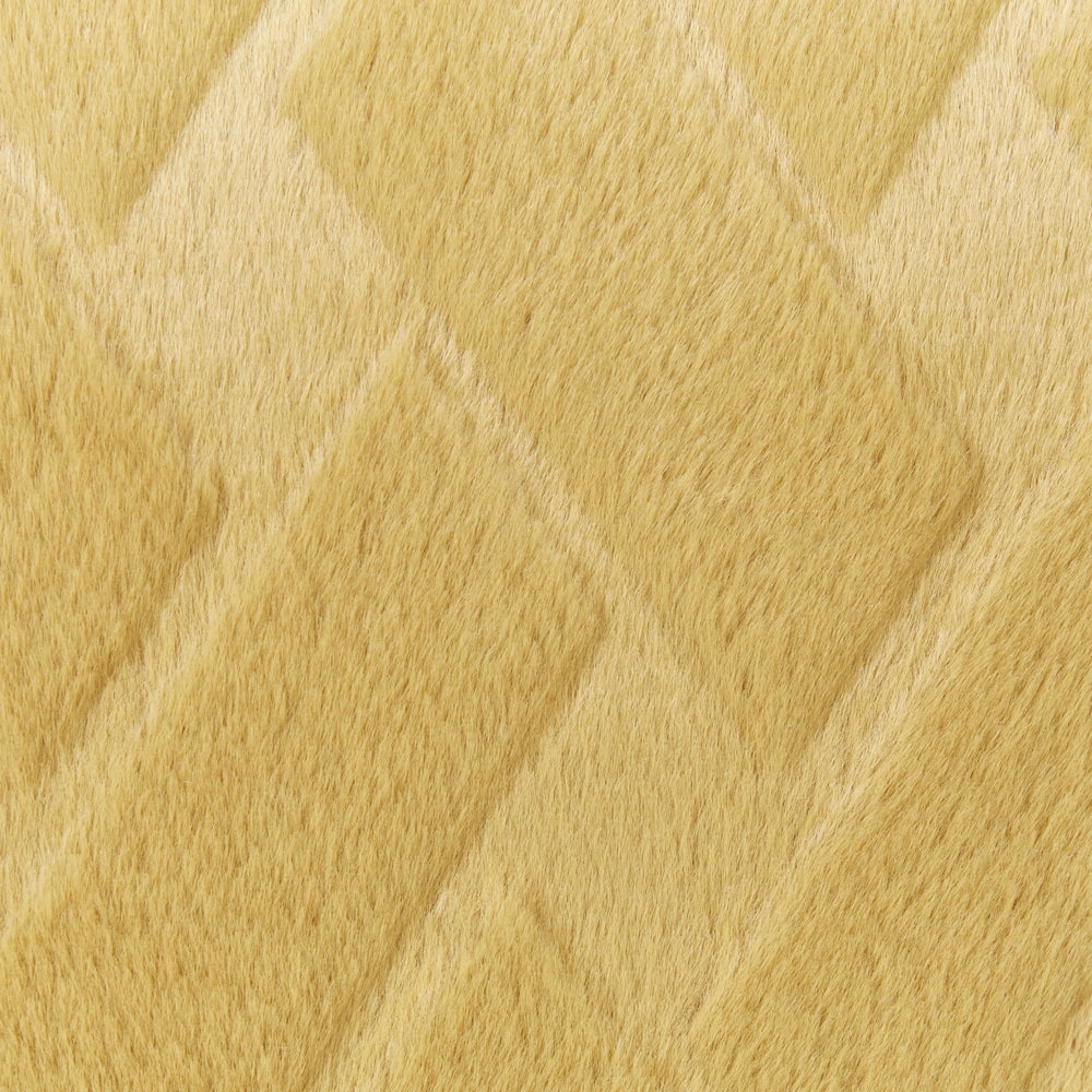 Set di 2 cuscini decorativi in pelliccia sintetica gialla 45 x 45 cm accessori d'arredamento motivo in rilievo