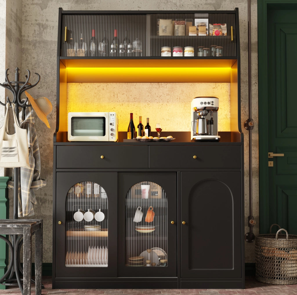 Credenza alta con LED e ante scorrevoli in vetro, nera