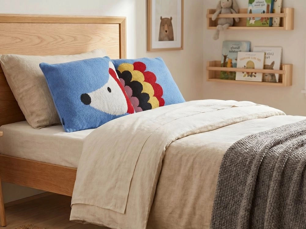 Set di 2 cuscini decorativi per bambini in cotone blu 45 x 45 cm con motivo a riccio Accessorio per la camera da letto dei bambini