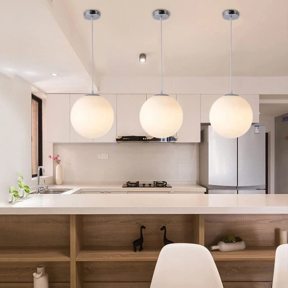 Trade Shop - Lampadario A Sospensione Argento Con Sfera Vetro Bianco Attacco E27 Minimal 33511 -