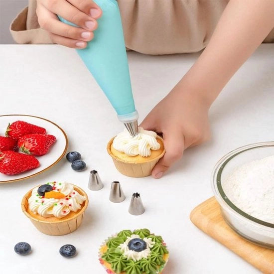 Set di bocchette da spremere 13 pezzi - 9 bocchette da spremere per pasticceria - bocchetta da spremere riciclabile in silicone - connettori e spazzola per la pulizia per la decorazione di torte, cupcake e dolci.
