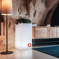 Vaso luminoso in resina quadrato 40x40 Led Luce Rossa mod.  Cube Top Bright