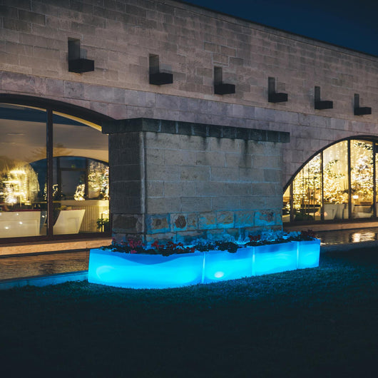Vaso Luminoso Fioriera In Resina Angolare H 50 CM Led Luce Blu mod. Flowerpot Angolare Led