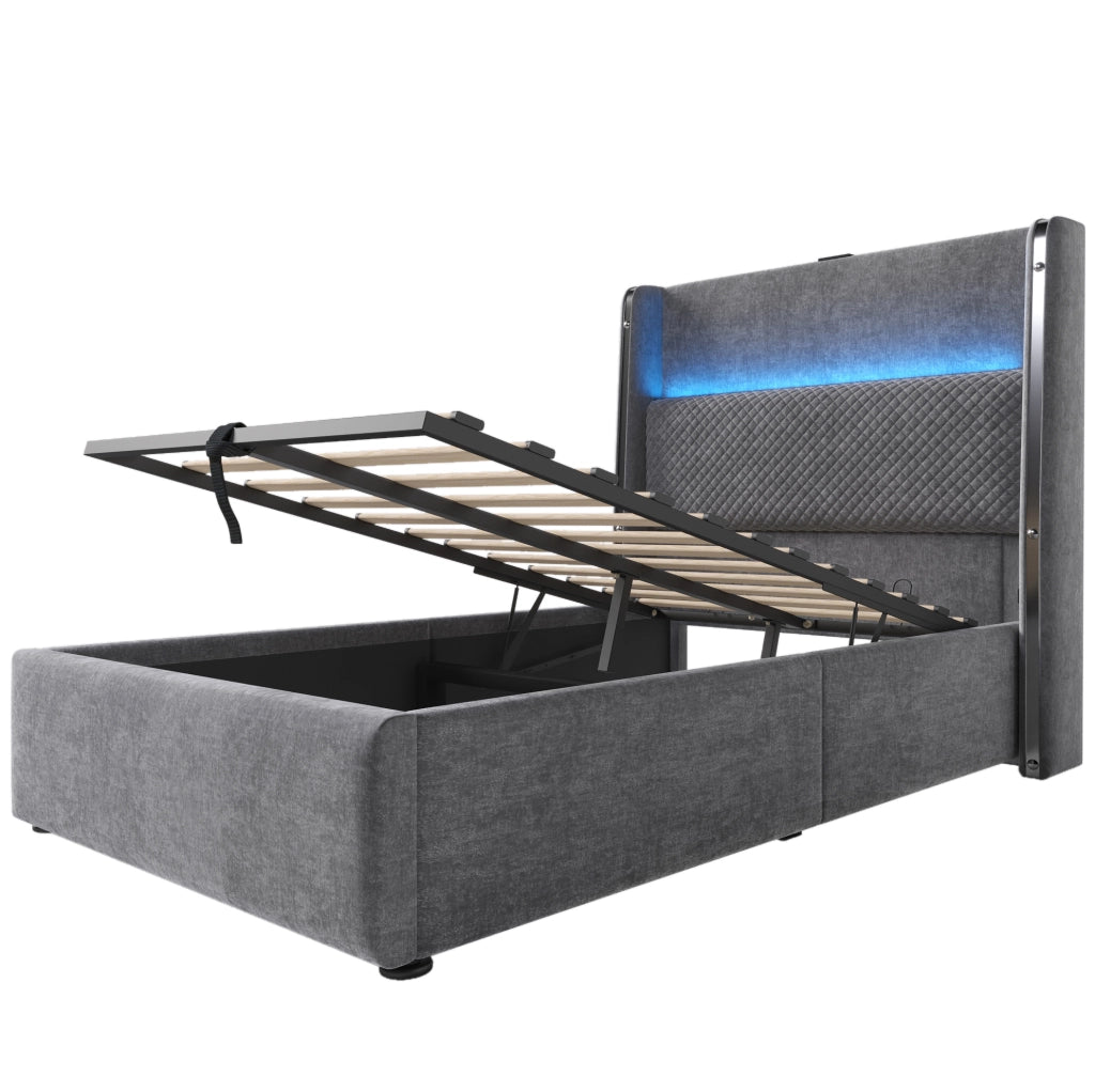 Letto singolo 90x200 cm con contenitore; testiera alta in lino grigio; LED e prese USB Type-C