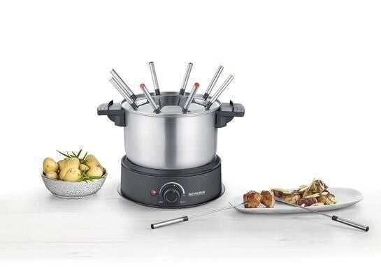 Severin 2470 Set Fonduta Elettrico 1500 W Capacita' 1,4 L 8 Forchette Colorate Paraspruzzi Rimovibile Termostato Regolabile colore Argento Nero