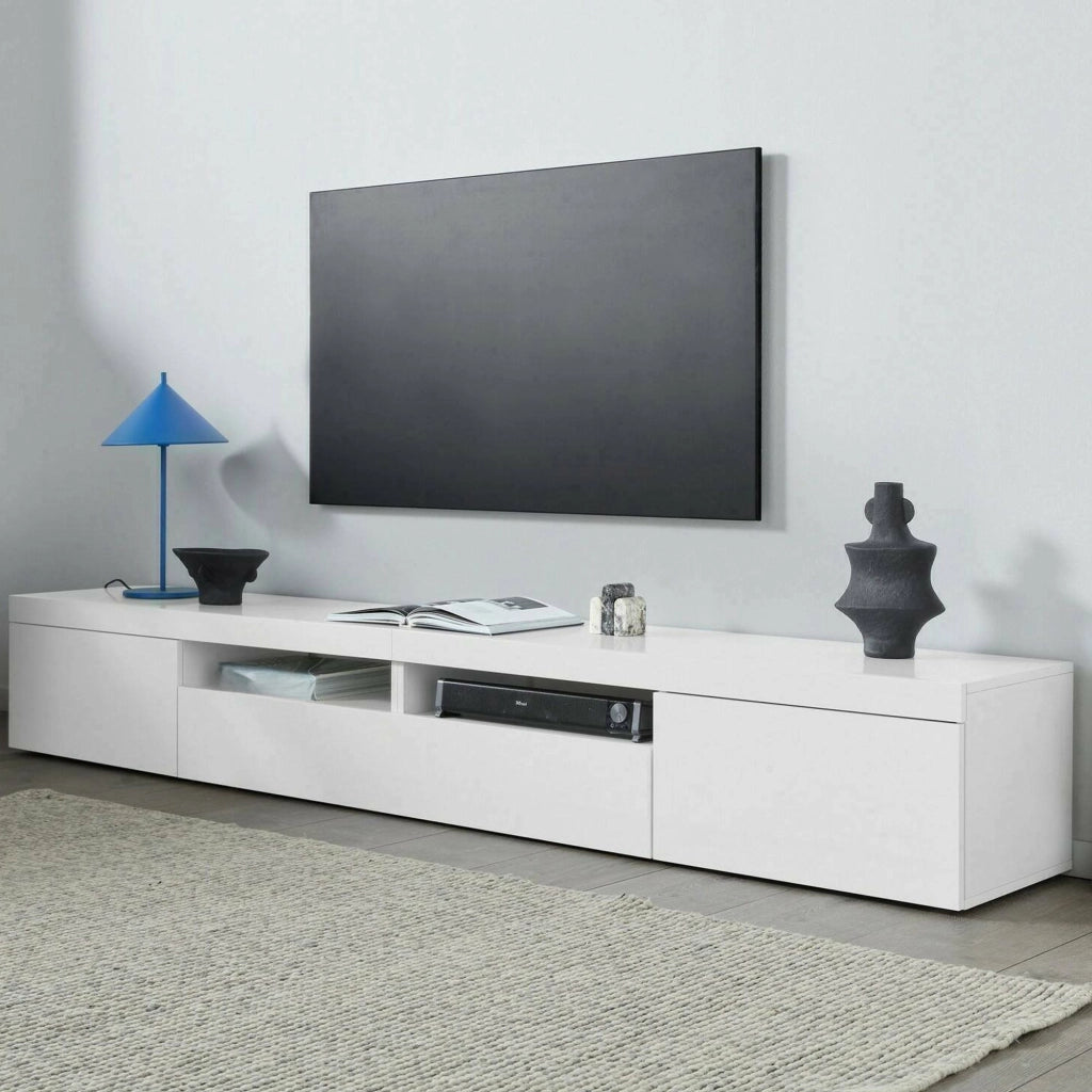 Mobile porta TV Animali, Credenza bassa da soggiorno a 3 ante, Base porta TV, 240x40h35 cm, Bianco lucido