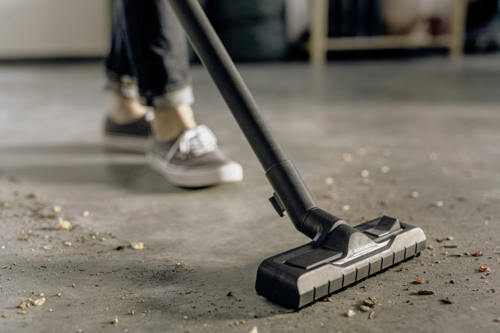 KARCHER Bidone aspiratutto solido liquidi WD 5 S V-30/5/22 - Potenza allacciata: 1100 W - Capacità vano raccolta: 30 l - Materiale vano di raccolta: Acciaio inox