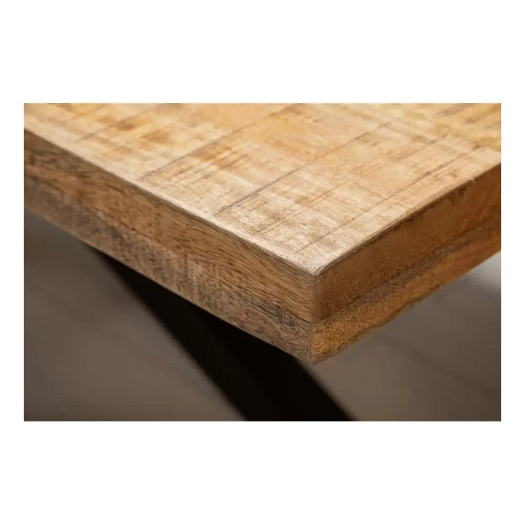 Table SOLARA 160 cm – Piano in legno di mango verniciato e struttura in metallo nero – Design industriale e fascino unico