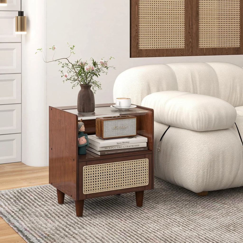 Comodino in Bambù e Rattan 43 x 35 x 50 cm, Tavolino Moderno con Piano in Vetro, Cassetto, Mobile Salvaspazio per Ufficio e Soggiorno (1, Marrone)