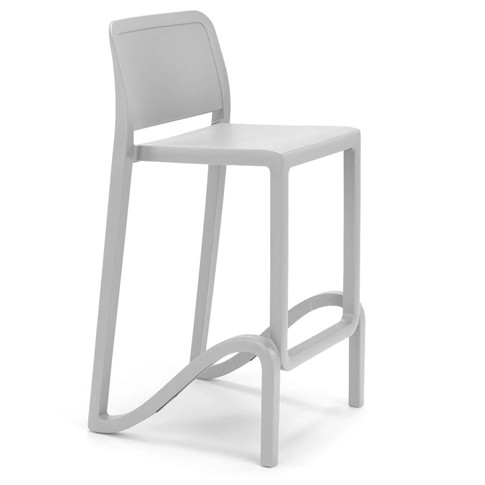 Sgabello in polipropilene GIANO altezza seduta 65cm, impilabile, idrorepellente, resistente ai raggi UV, design moderno e innovativo, ideale per la cucina, la veranda o giardino, colore Bianco