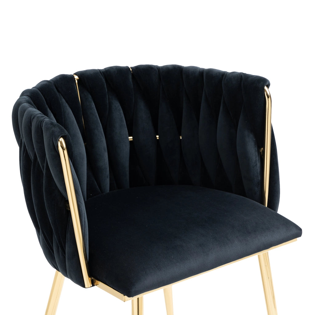 Sedia da pranzo in velluto nero con gambe in metallo dorato, design intrecciato dello schienale e struttura stabile