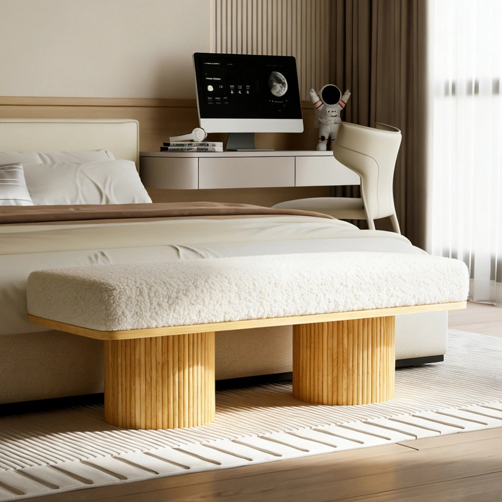 Panca con rivestimento teddy e base in legno massello per ingresso e camera in teddy naturale
