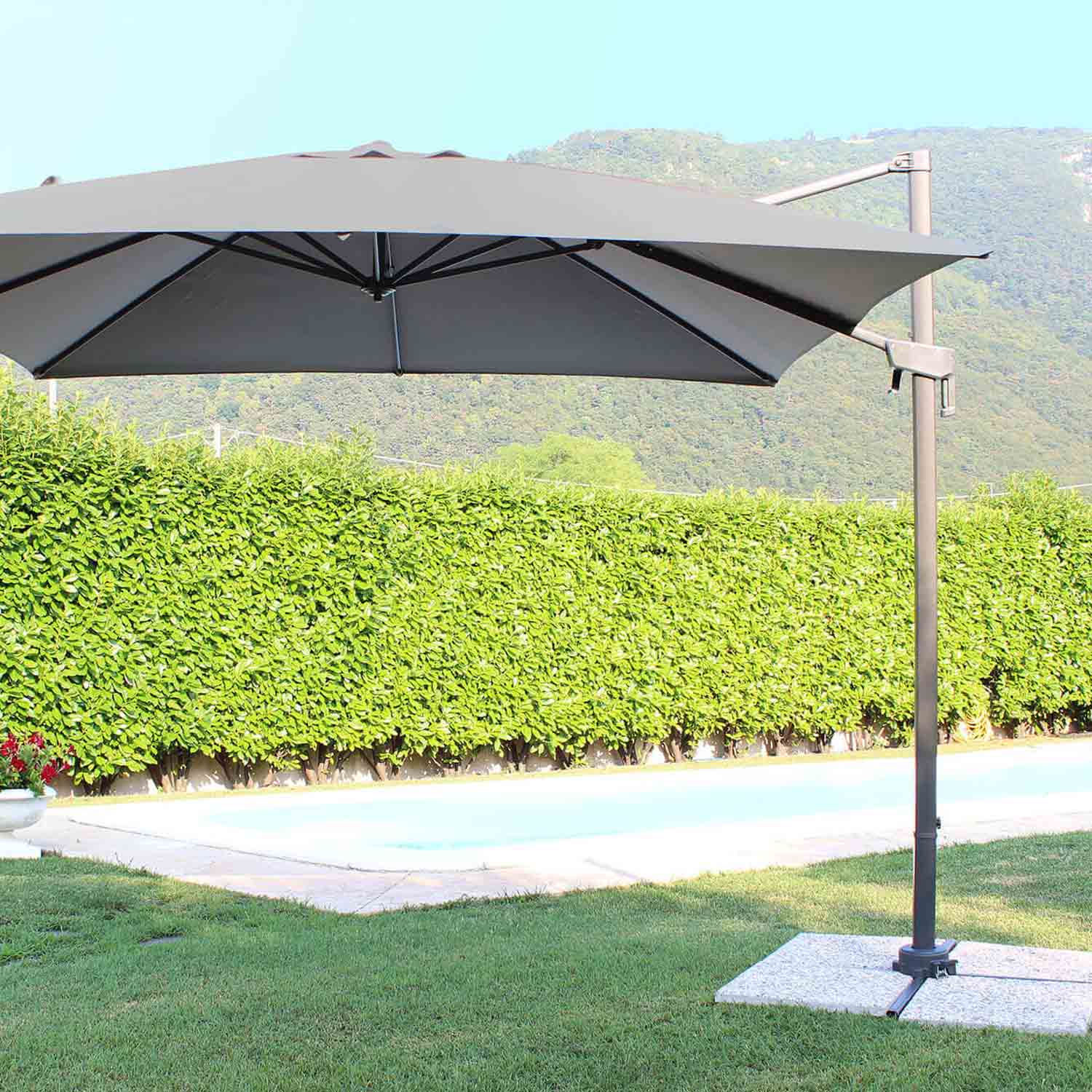 Ombrellone da giardino 3x3 con telo in poliestere Grigio palo Nero antivento mod. Newton