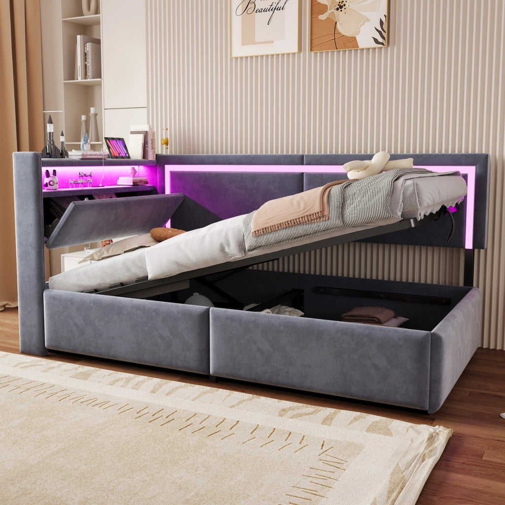 Divano letto imbottito con contenitore, testiera con ripiani, LED e USB, rete a doghe, in velluto grigio 90 × 200 cm