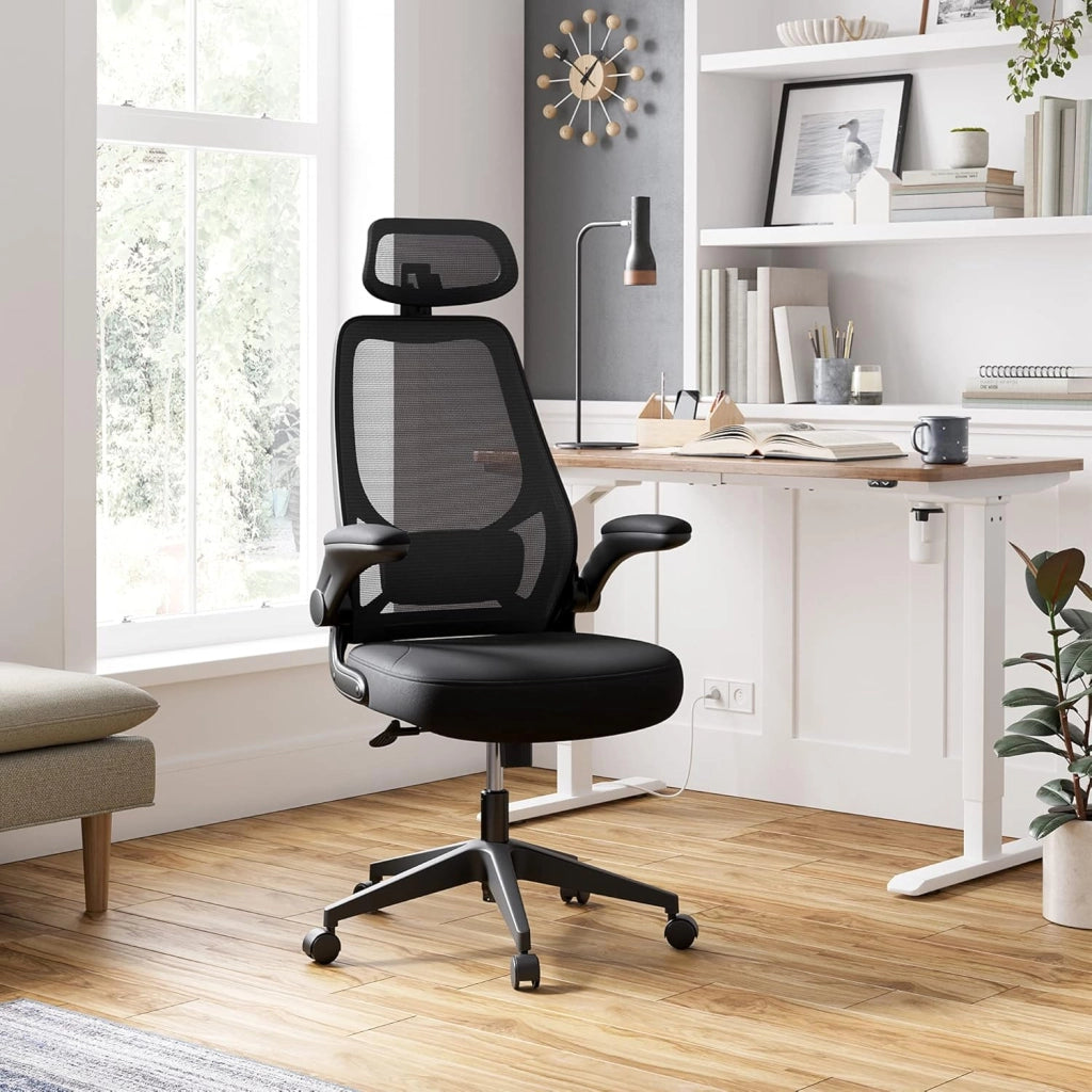 SONGMICS Poltrona da ufficio, sedia ergonomica, seduta girevole, braccioli e poggiatesta regolabili, in tessuto traspirante, altezza regolabile, nero OBN087B01