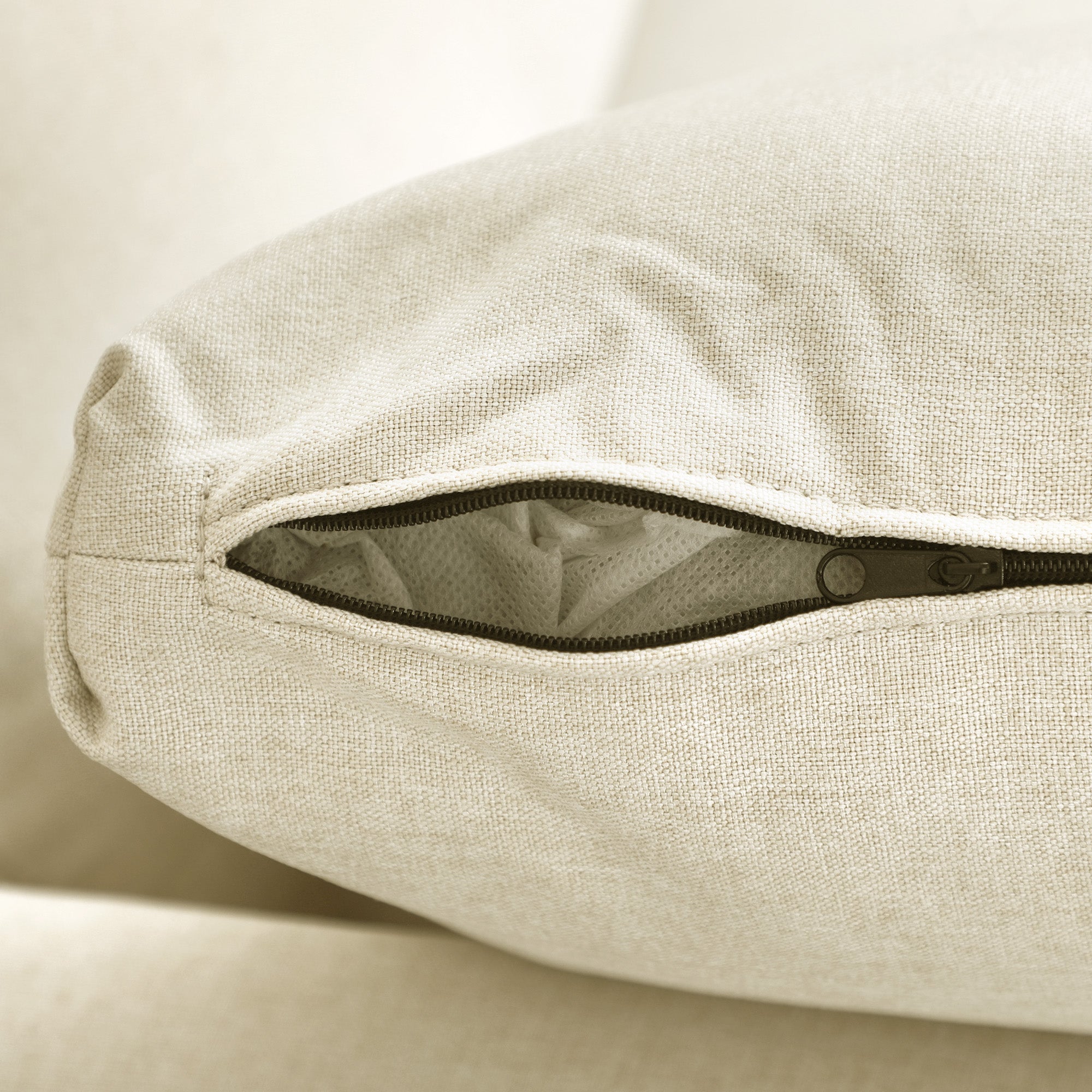 Divano 2 Posti 137x78x78 cm in Tessuto Effetto Lino Beige