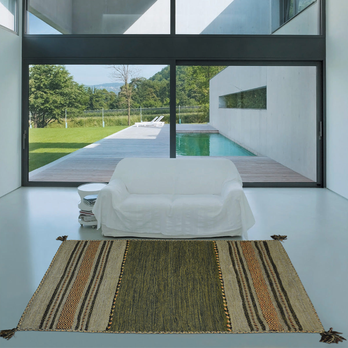 Tappeto ANTIQUE-KILIM verde tessuto a mano in cotone e ciniglia cm.70x140