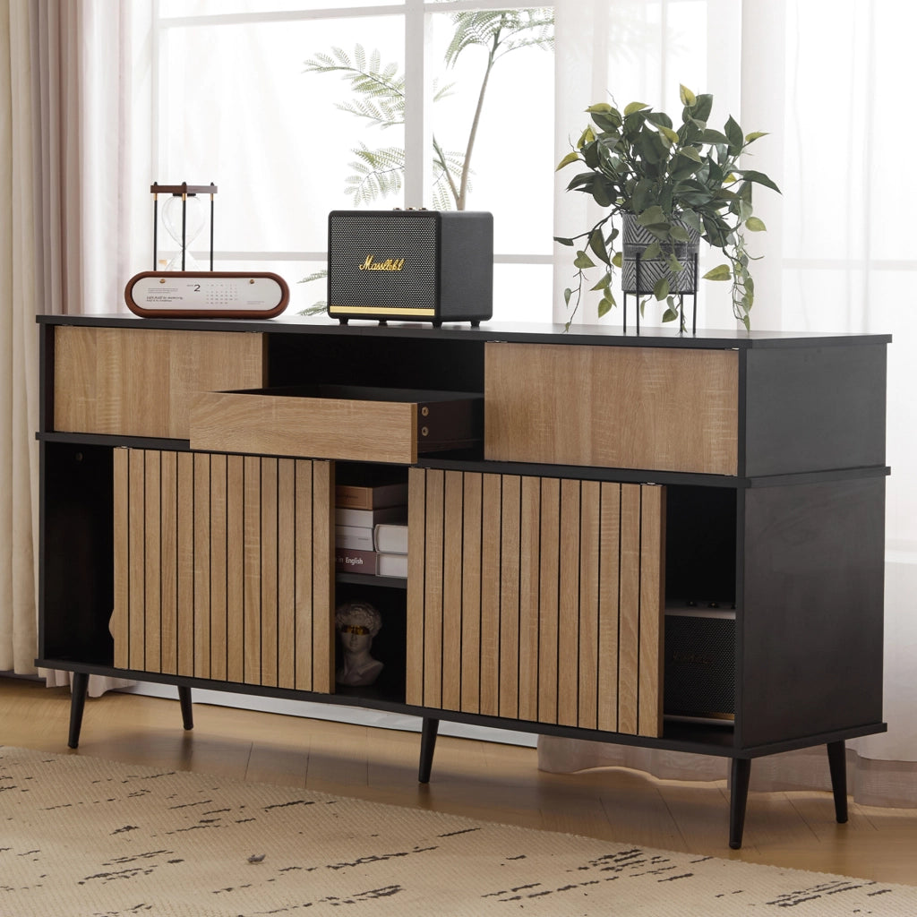 Credenza moderna con 4 ante scorrevoli e 1 cassetto, effetto quercia e nero, 160 x 40 x 80 cm