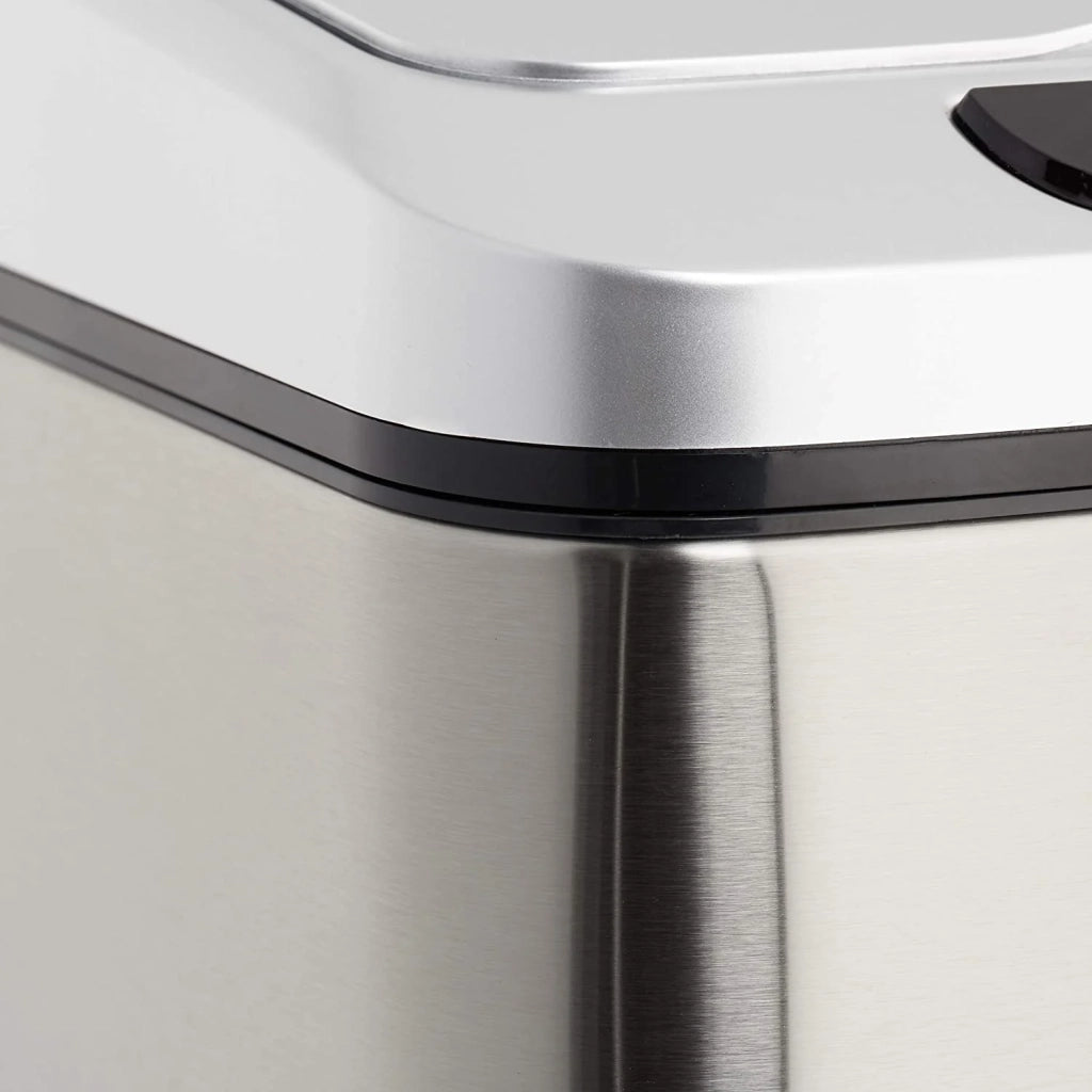 Pattumiera da cucina con coperchio automatico e contenitore argentato da 12 litri con chiusura ermetica 13_0002336