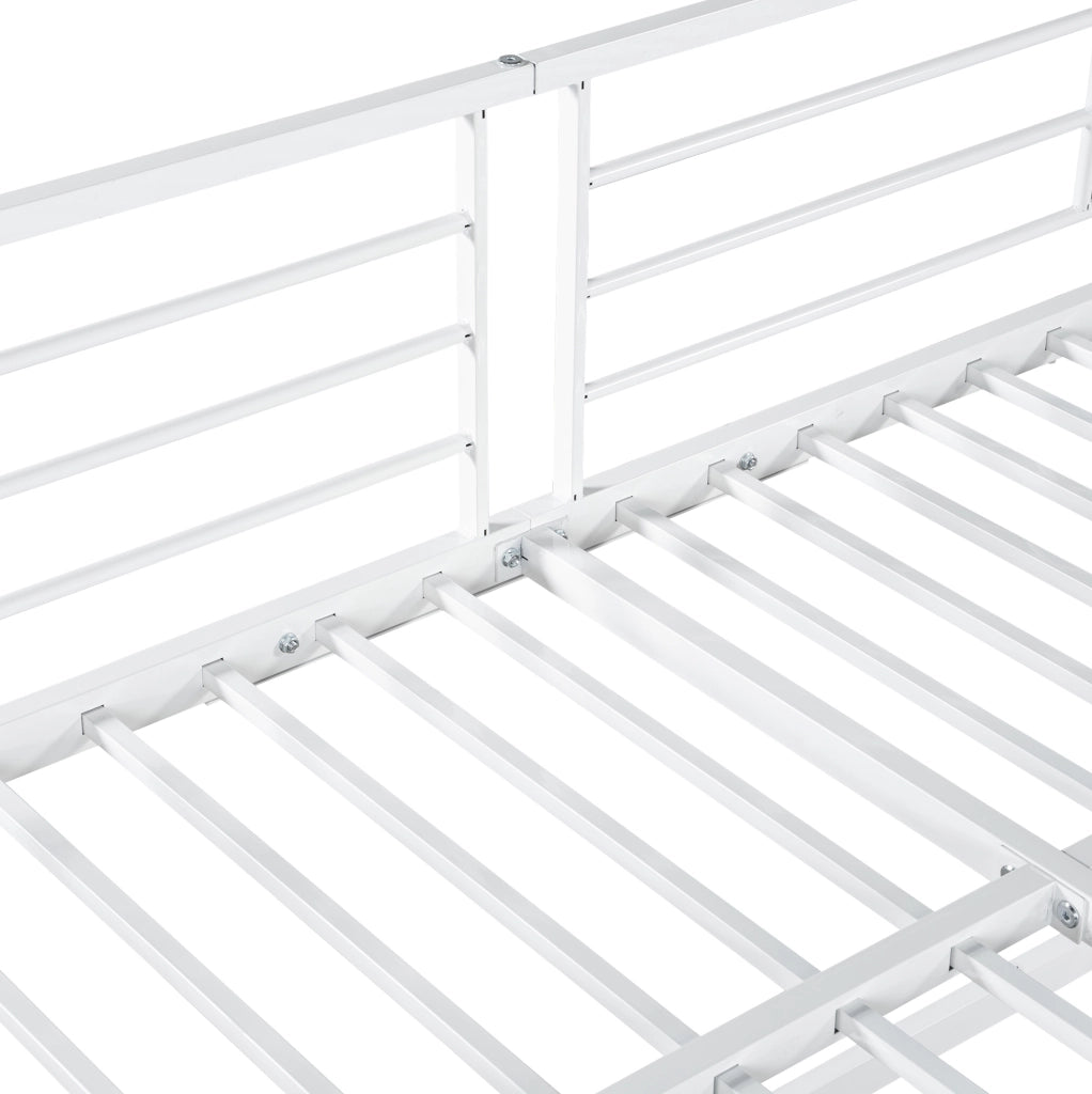 Letto a soppalco 90x200 cm con armadio; scala laterale; MDF e metallo bianco naturale