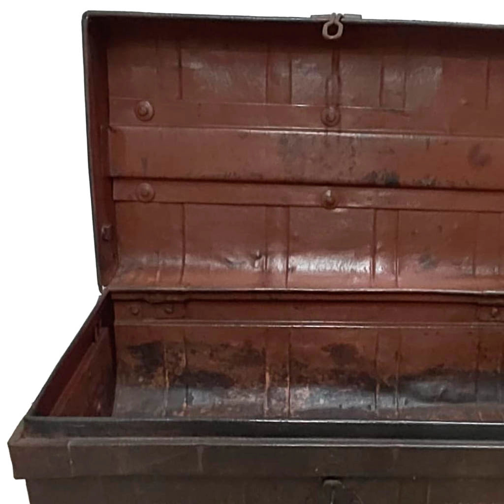 Valigia artigianale in metallo, 67x37x25h cm