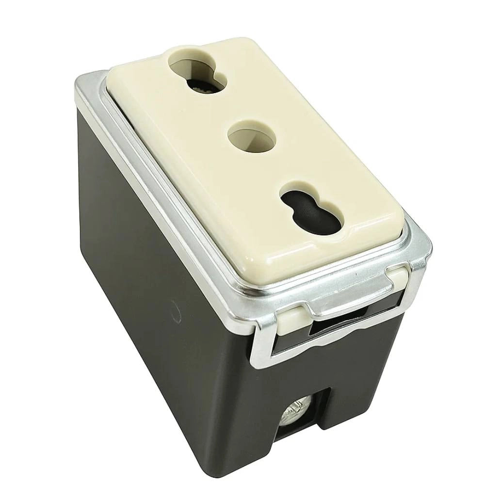 Presa bivalente marlavil 7079.n serie venus per impianti domestici