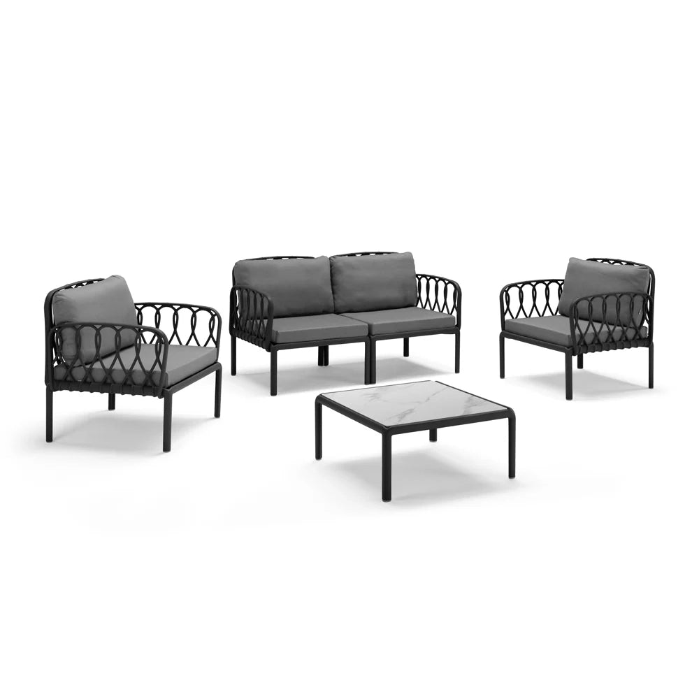 Set da giardino modulare CAPRI in polipropilene Grigio, un divano due posti, due poltrone, un tavolino, resistente ai raggi UV, tessuto idorepellente, adatto per verande, giardini, terrazze