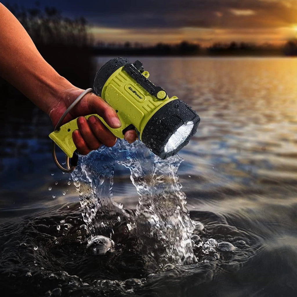 Alcapower Torcia LED Ricaricabile 1400lm IP67 Galleggiante con Power Bank integrato e 5 modalità di illuminazione per impieghi professionali