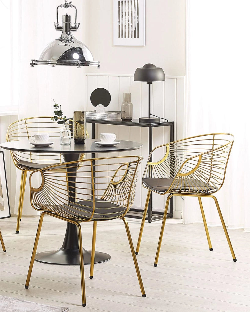 Set di 2 sedie da pranzo in filo metallico dorato design ecopelle Nero cuscino per sedile Glam Industrial Modern