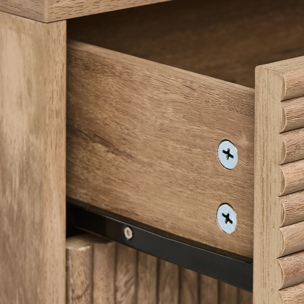 Comodino marrone chiaro in MDF con gambe in legno di pino e 2 cassetti Tavolino moderno