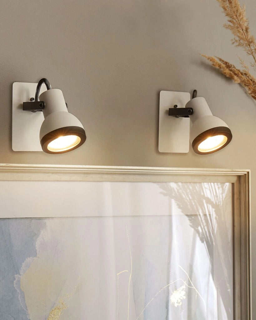 Set di 2 Lampade da parete in metallo bianco e nero 1 luce a con paralume a faretto