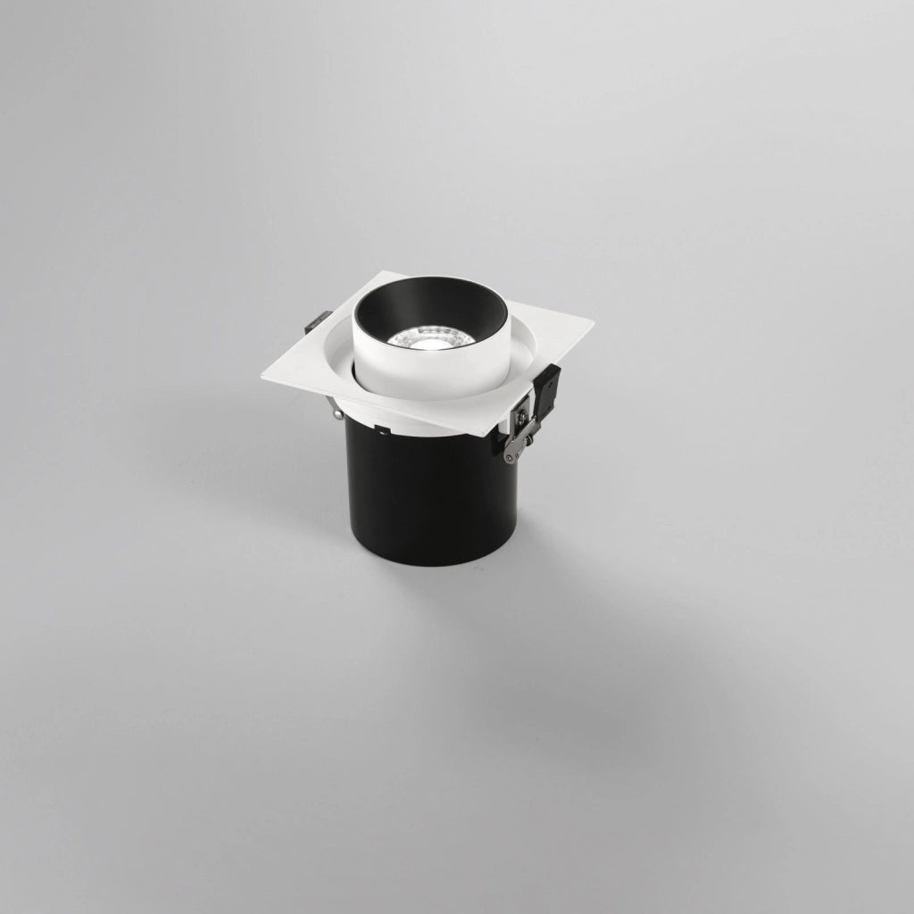 INCASSO LED OUTSIDER BIANCO 30W CCT 2700K / 3000K / 4000K 3900LM 14X14CM