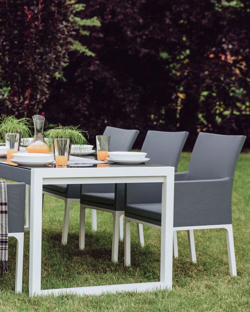 Set di 2 sedie da giardino rivestimento in Textilene grigio gambe bianche in alluminio schiuma ad asciugatura rapida