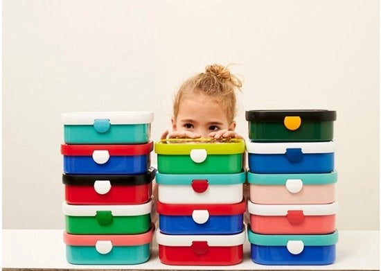 Lunchbox per bambini con contenitore Bento e forchetta – Scatola da pasti con chiusura a clip – Resina BPA libera e lavabile in forno a microonde – 750 ml