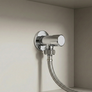 Valvola Ad Angolo 02 1/2" X 3/4" Chrome