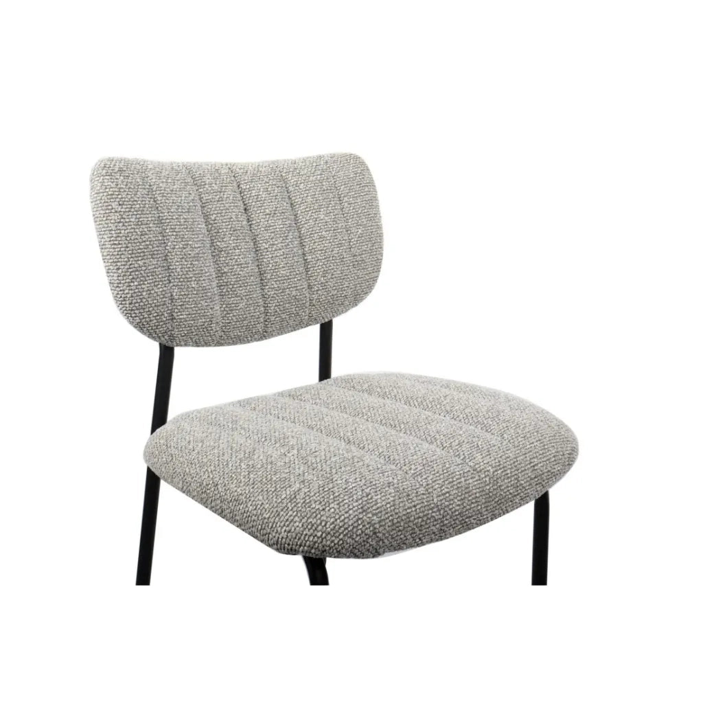 Sedia da banco VENTURA – Tessuto grigio chiaro – Piedi in metallo nero – Altezza 97 cm – Stile design/industriale