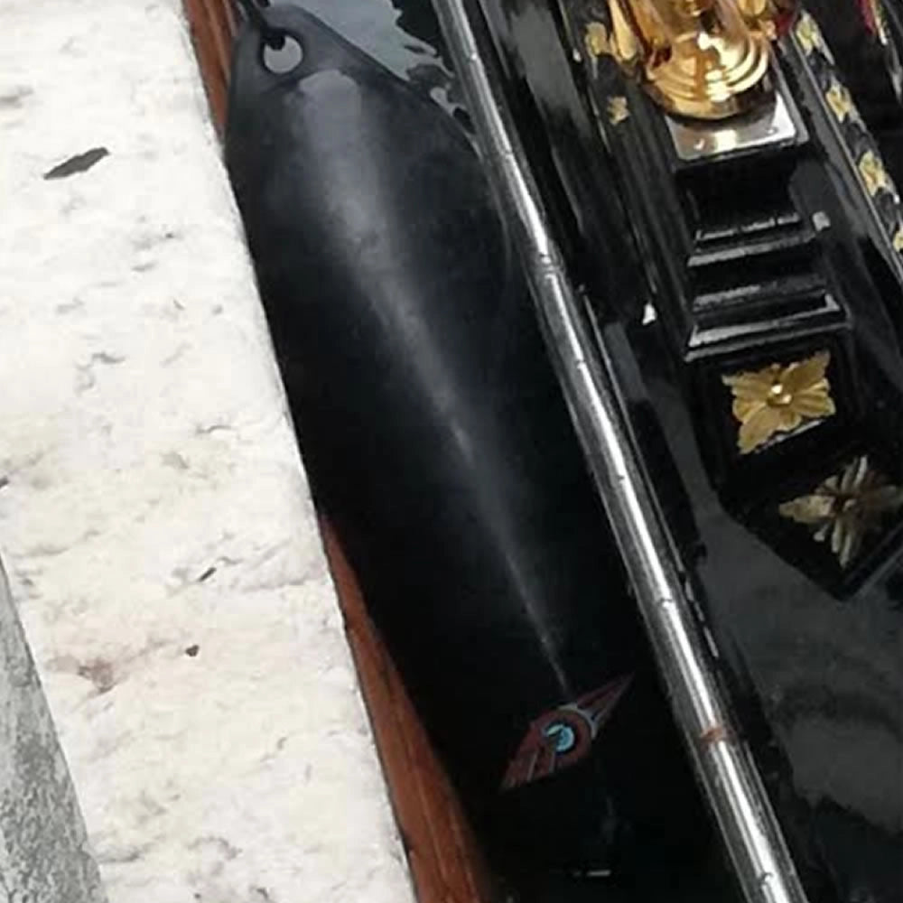Parabordo nero gonfiabile cilindrico rinforzato mm 300 x 900 con doppio anello