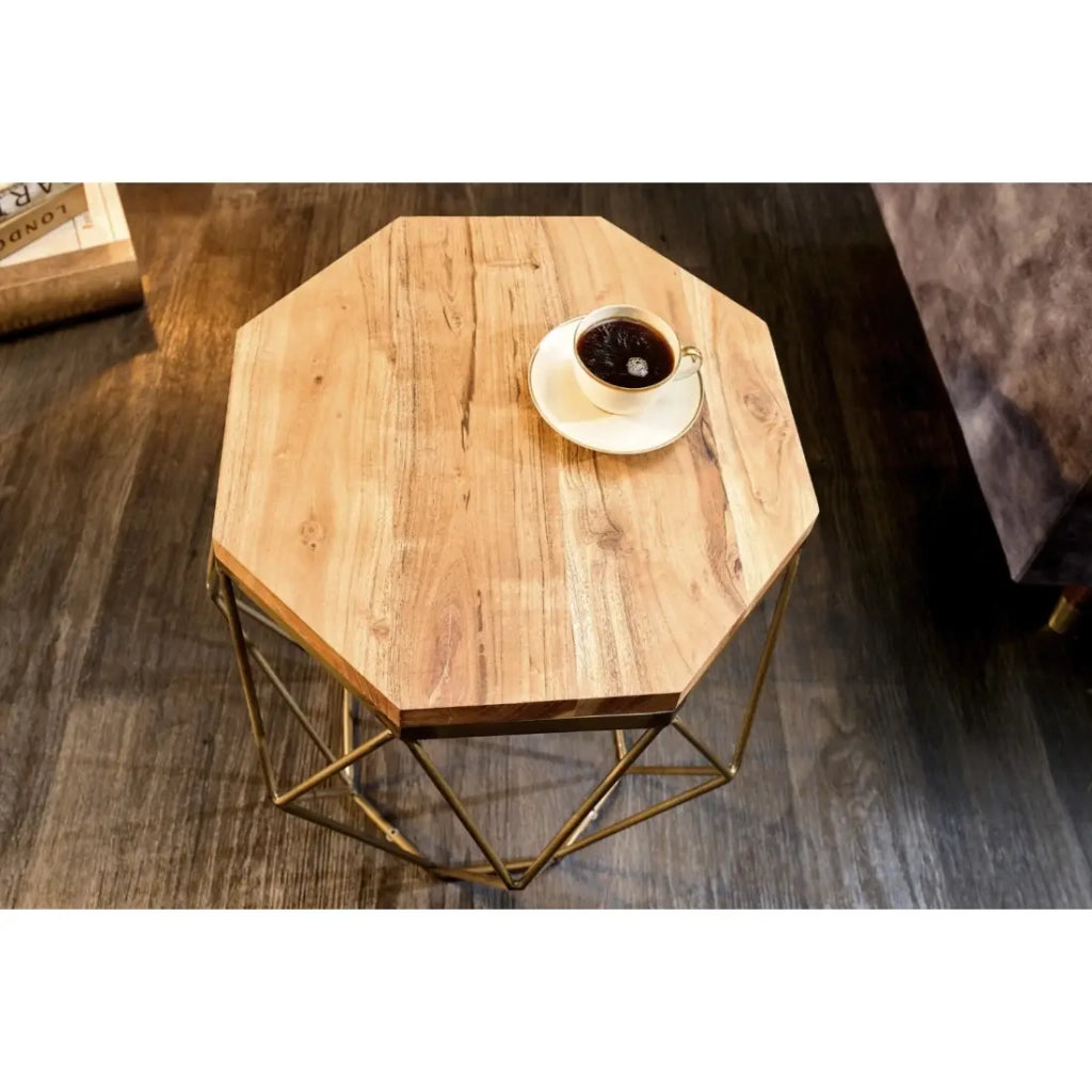 Tavolino basso NEXORA 50 cm aspetto legno di acacia e ferro finitura ottone design geometrico
