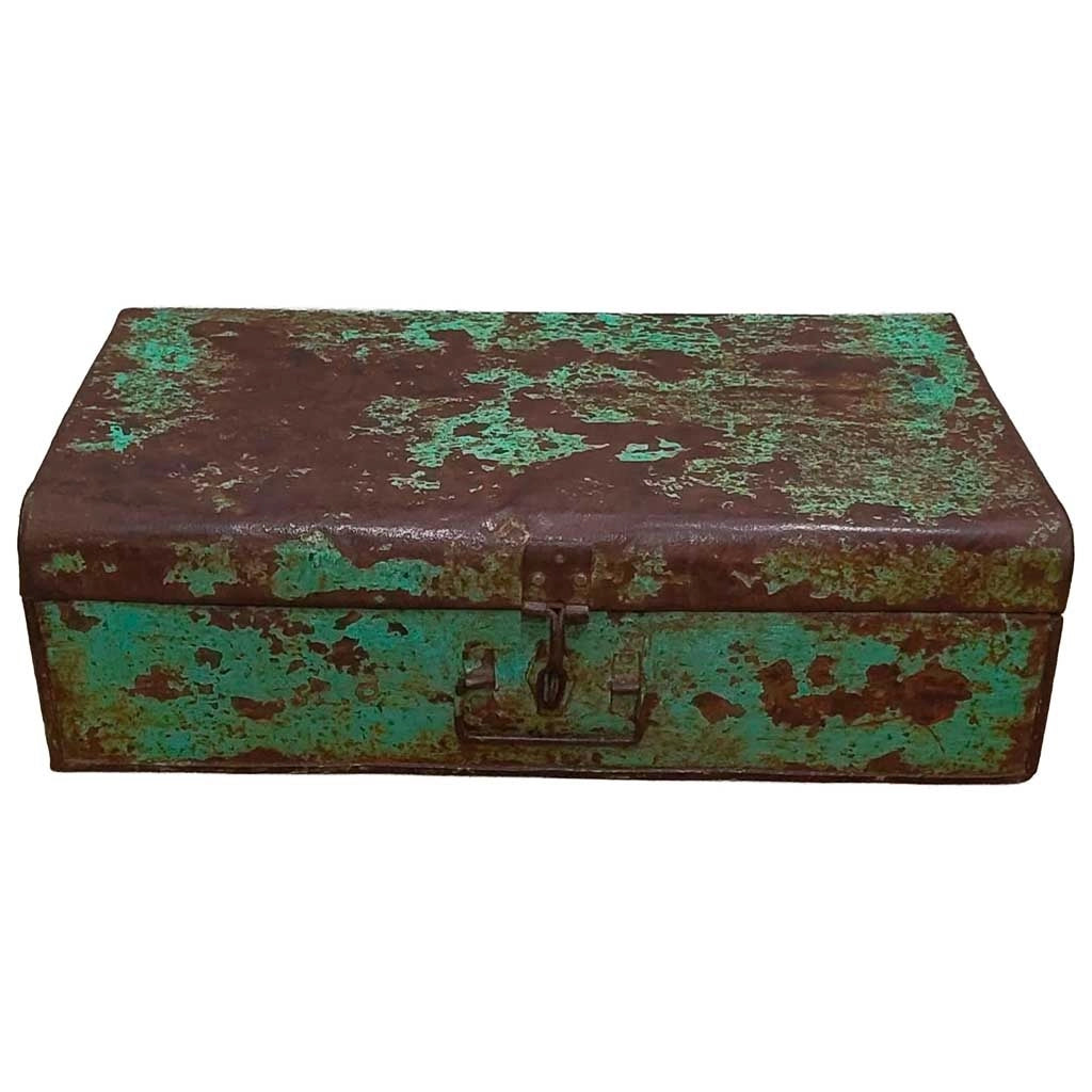 Valigia artigianale in metallo, 67x37x25h cm