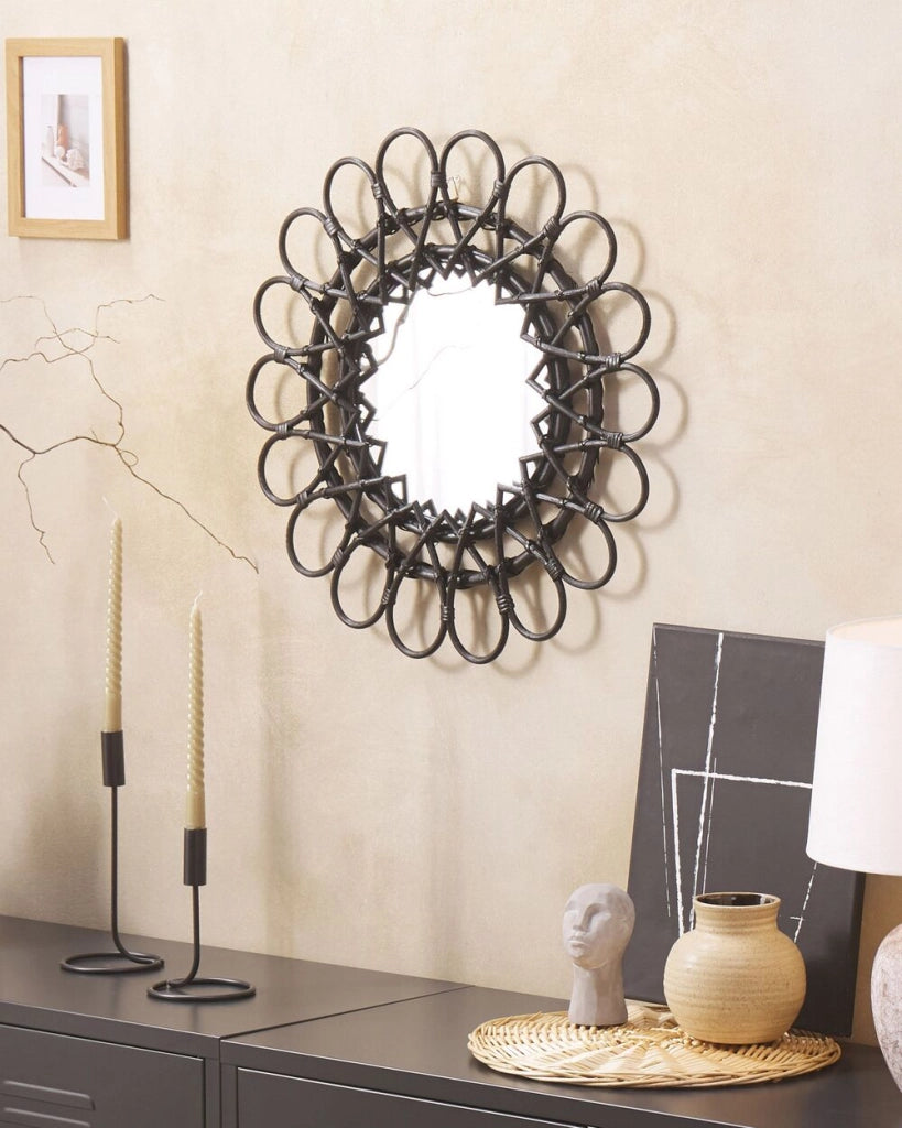 Specchio da parete con cornice in rattan Nero ø 60 cm a raggiera da appendere alla decorazione del soggiorno