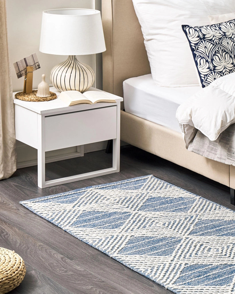 Tappeto in lana beige chiaro e blu poliestere 80 x 150 cm intrecciato a mano motivo geometrico boho soggiorno camera da letto