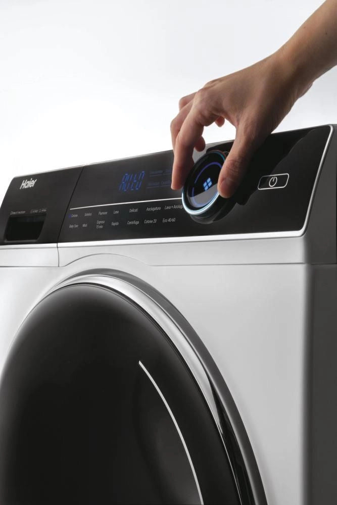 Haier I-Pro Series 7 HWD80-B14979 lavasciuga Libera installazione Caricamento frontale Bianco D
