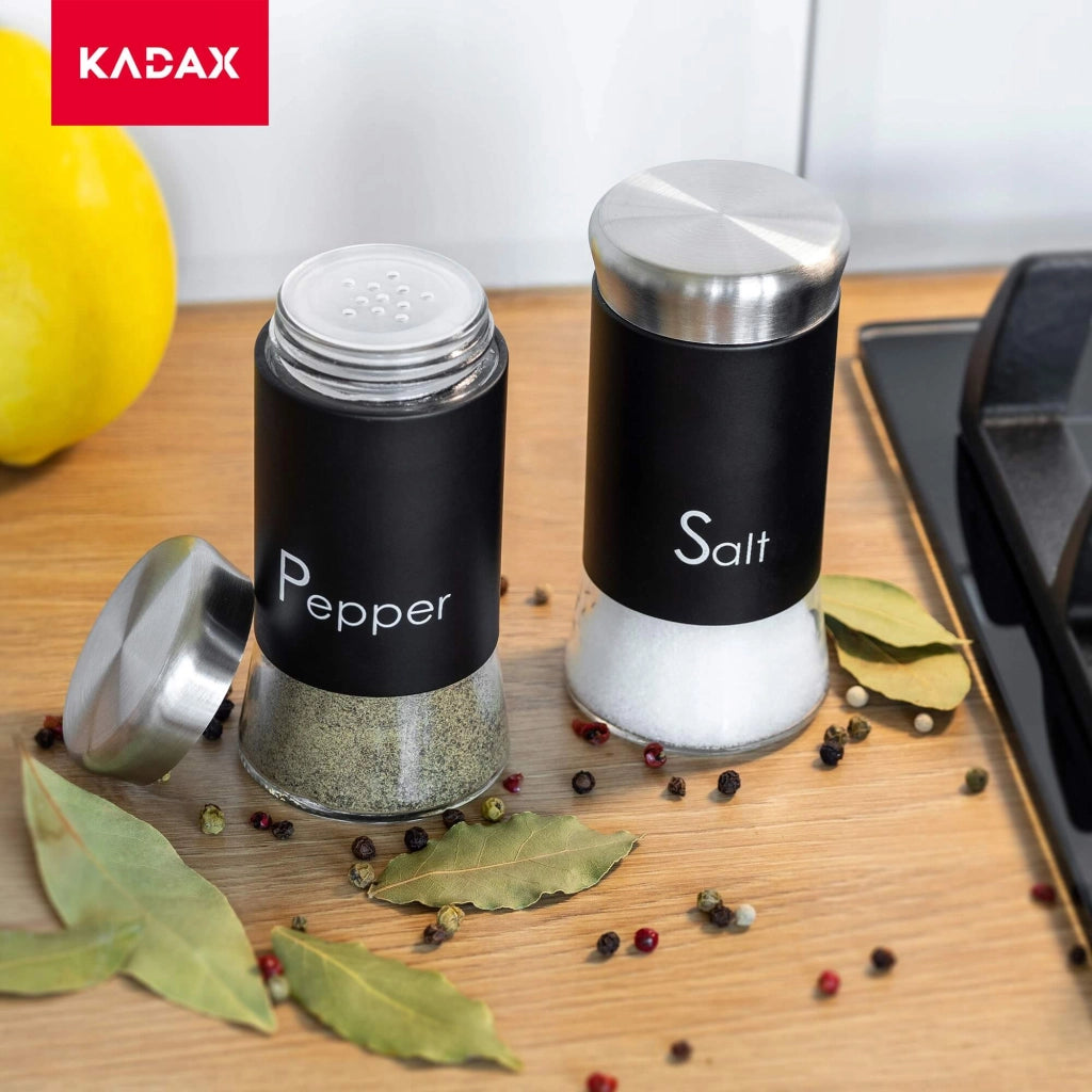 Saliera KADAX, contenitore per sale, nera, 150 ml, in vetro e acciaio, per condimenti.